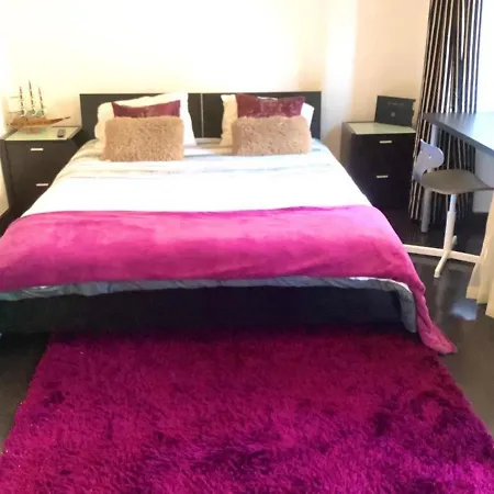 Big Luxury Room With River And Mountain View Casa de hóspedes